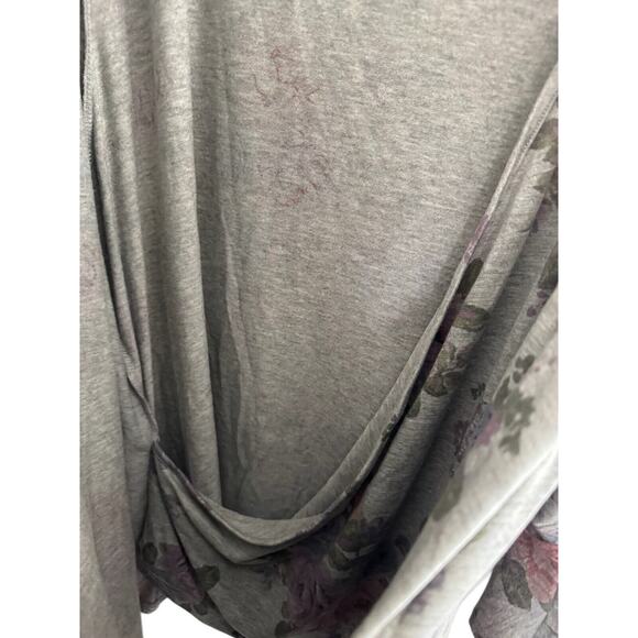 Jennie & Marlis Plus Size 3X Wrap Tie Top Bell Sleeve Gray Floral Knit Top #4014 - Picture 5 of 10